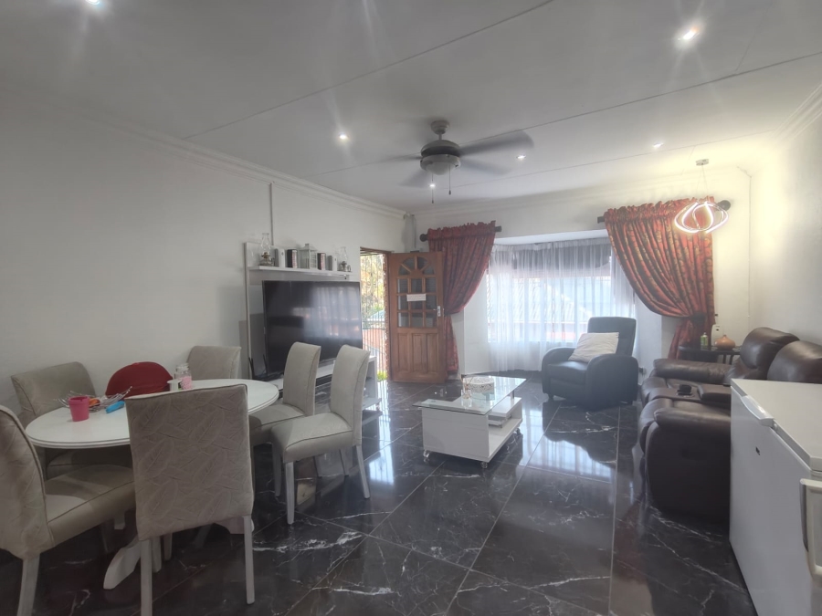 3 Bedroom Property for Sale in Boschdal North West